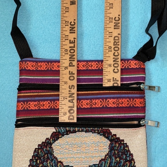 Textile owl design crossbody bag 2 zipper pockets adjustable strap - Picture 4 of 6